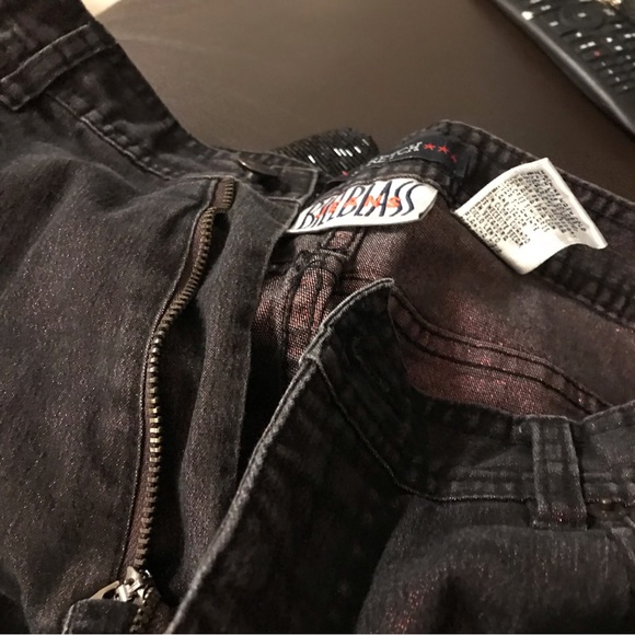 Bill Blass stretch Jeans. Black with subtle metallic red highlights. Size 10. - Picture 7 of 7